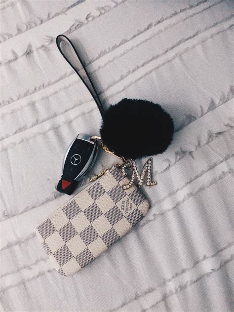 dupe louis vuitton keychain